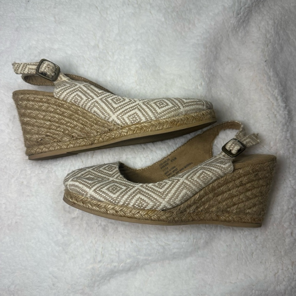 Elegant Beige Patterned Wedge Sandals